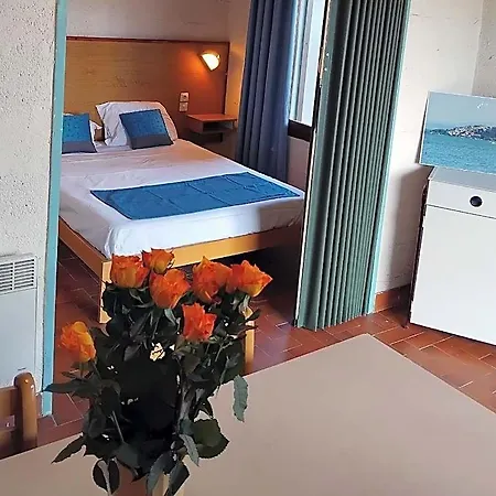 Hotel Ulvf Sainte Marie La